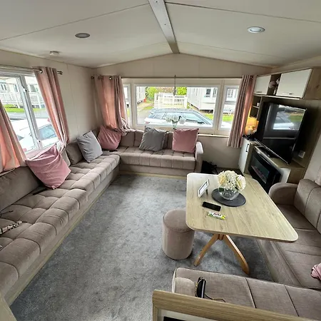 Meadows Luxury Hot Tub Breaks @ Tattershall Exterior photo
